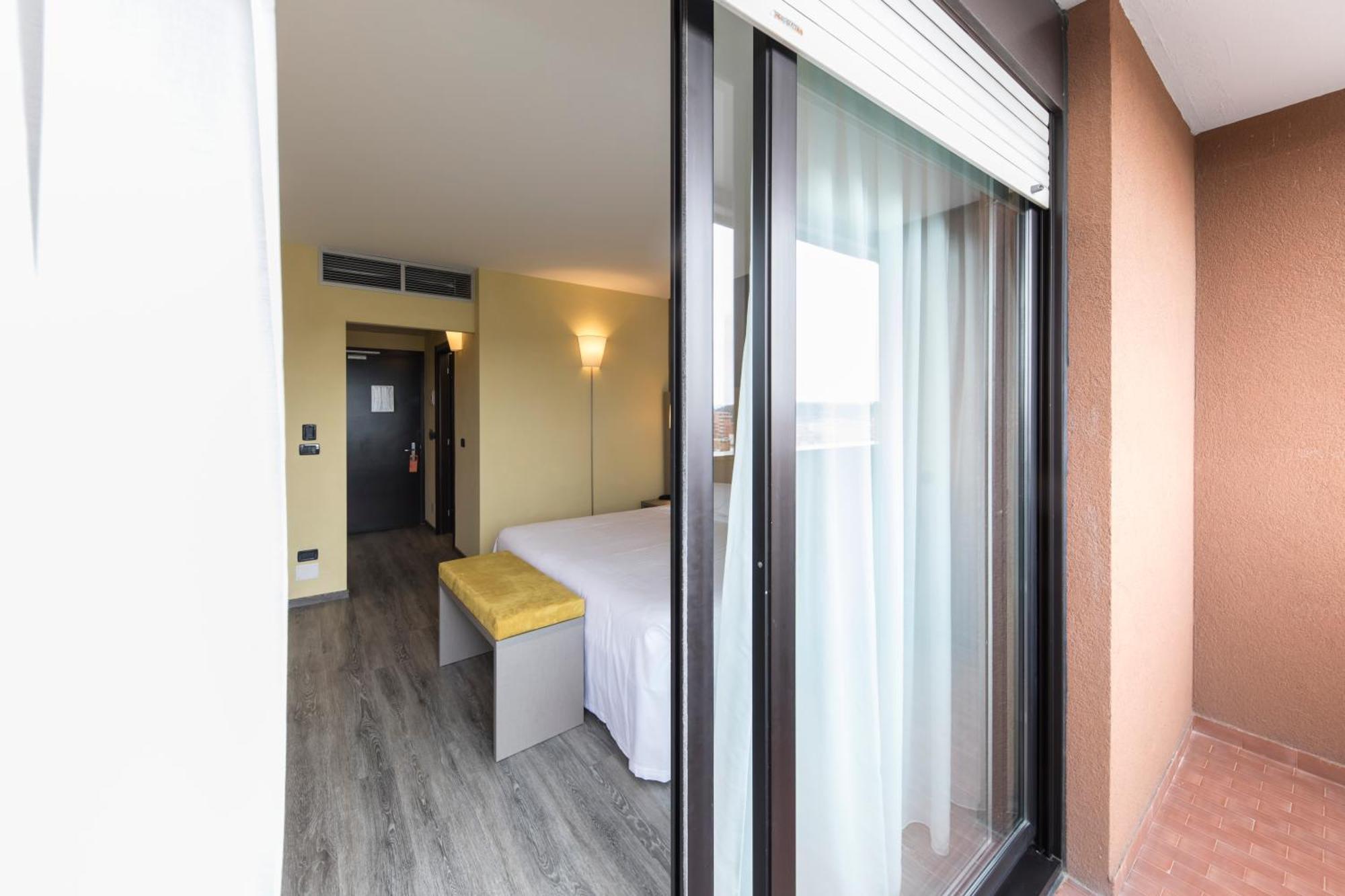 Hotel Donatello Imola Bagian luar foto
