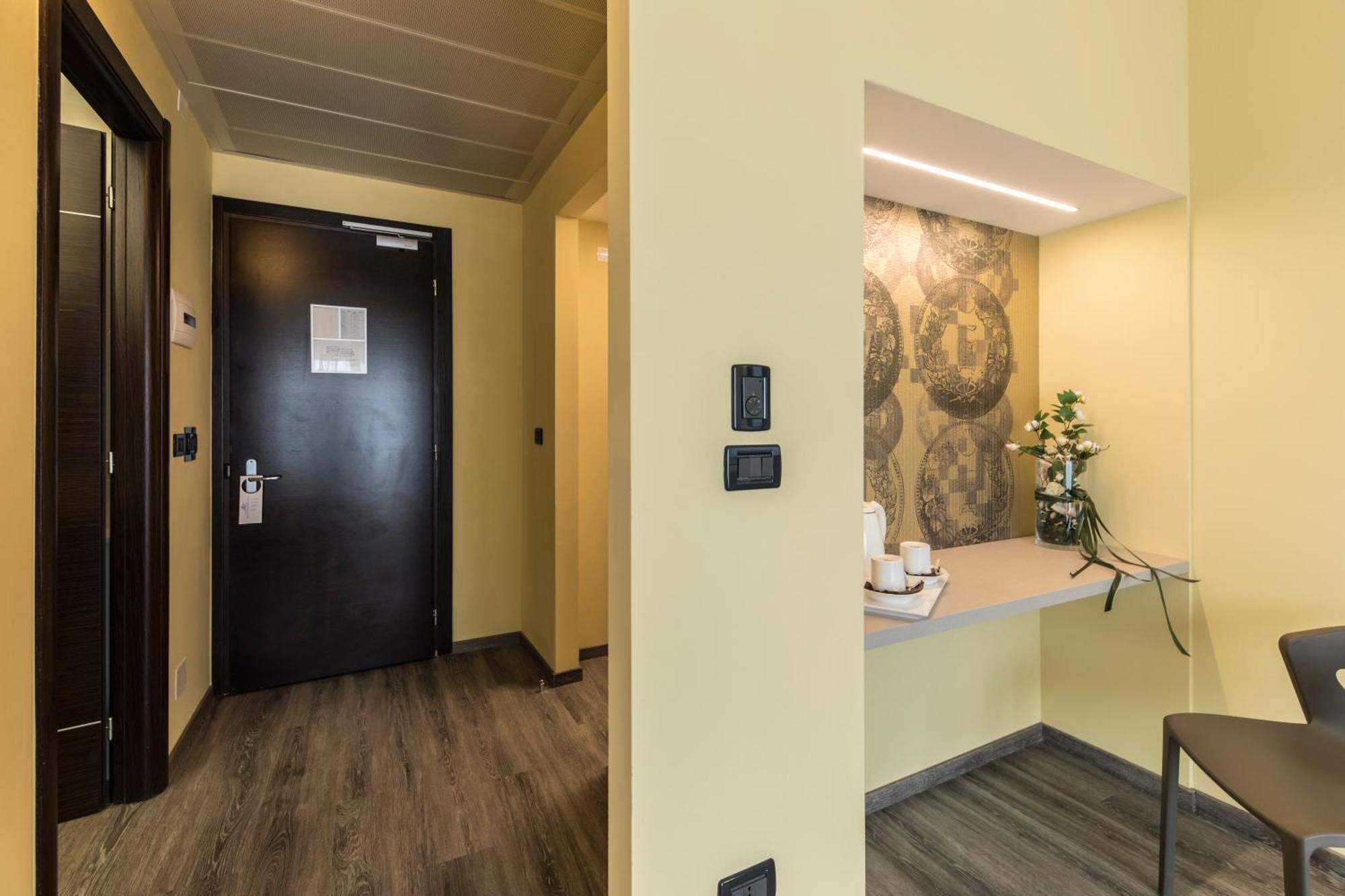 Hotel Donatello Imola Bagian luar foto