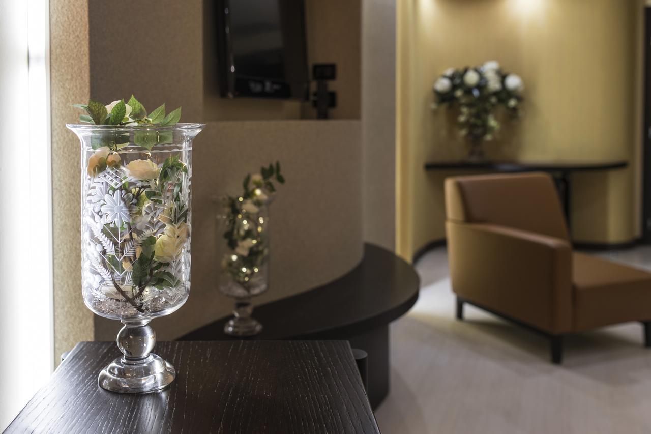 Hotel Donatello Imola Bagian luar foto